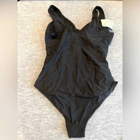Summer Sunshine Maternity 1‎ piece black swimsuit front cross women’s L new - Picture 3 of 12